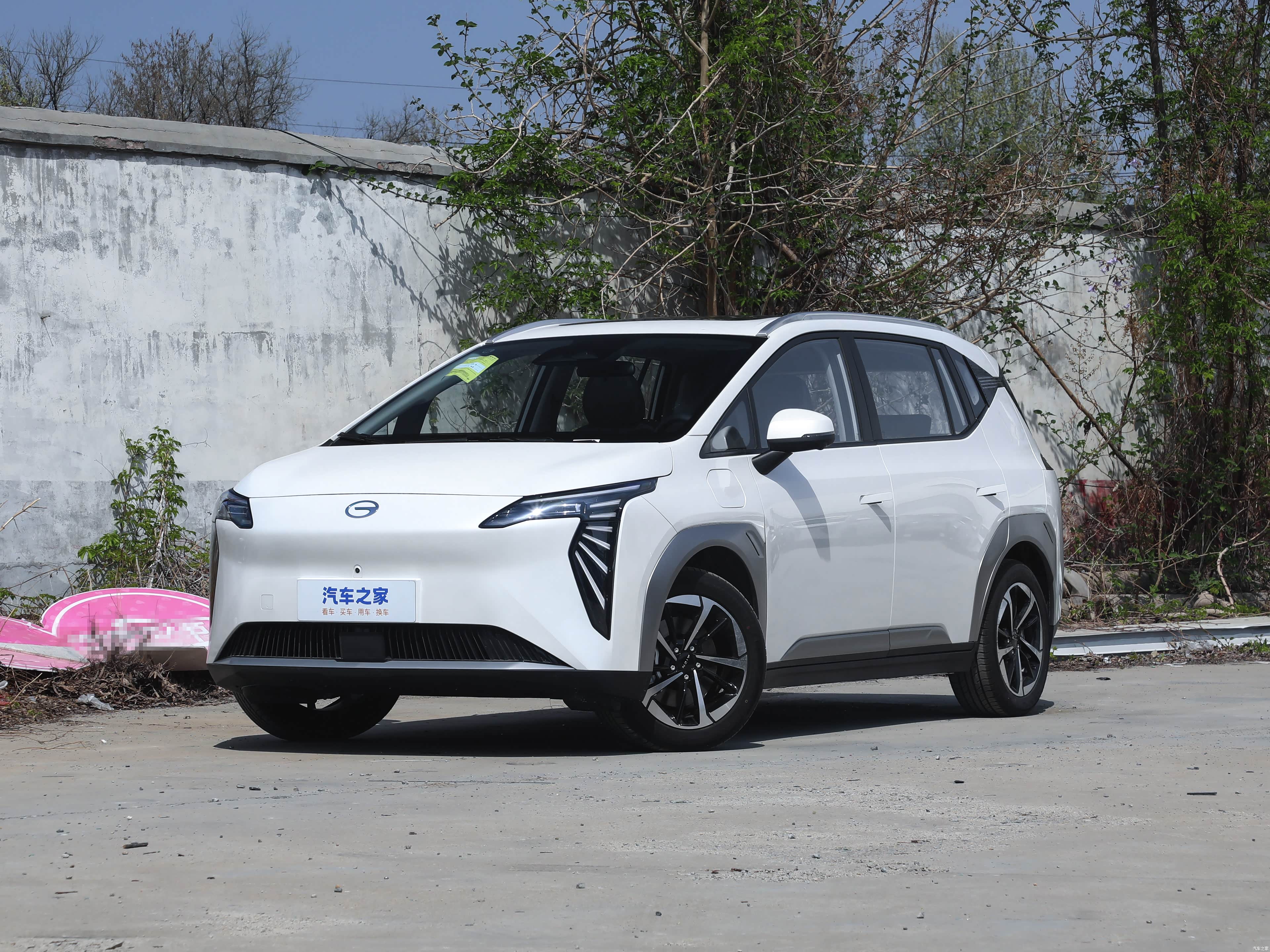 2024款广汽埃安Y 70 乐享版