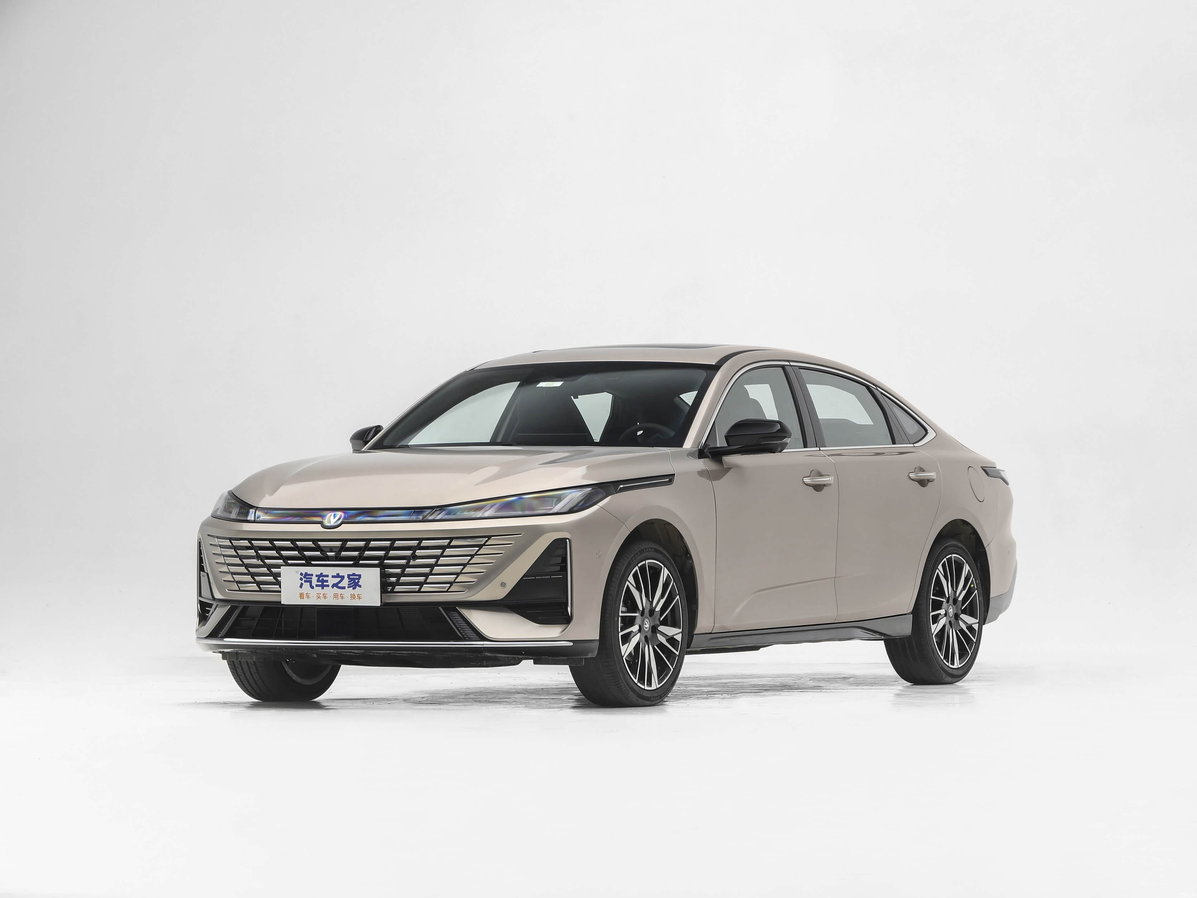 2024款长安逸动EV460